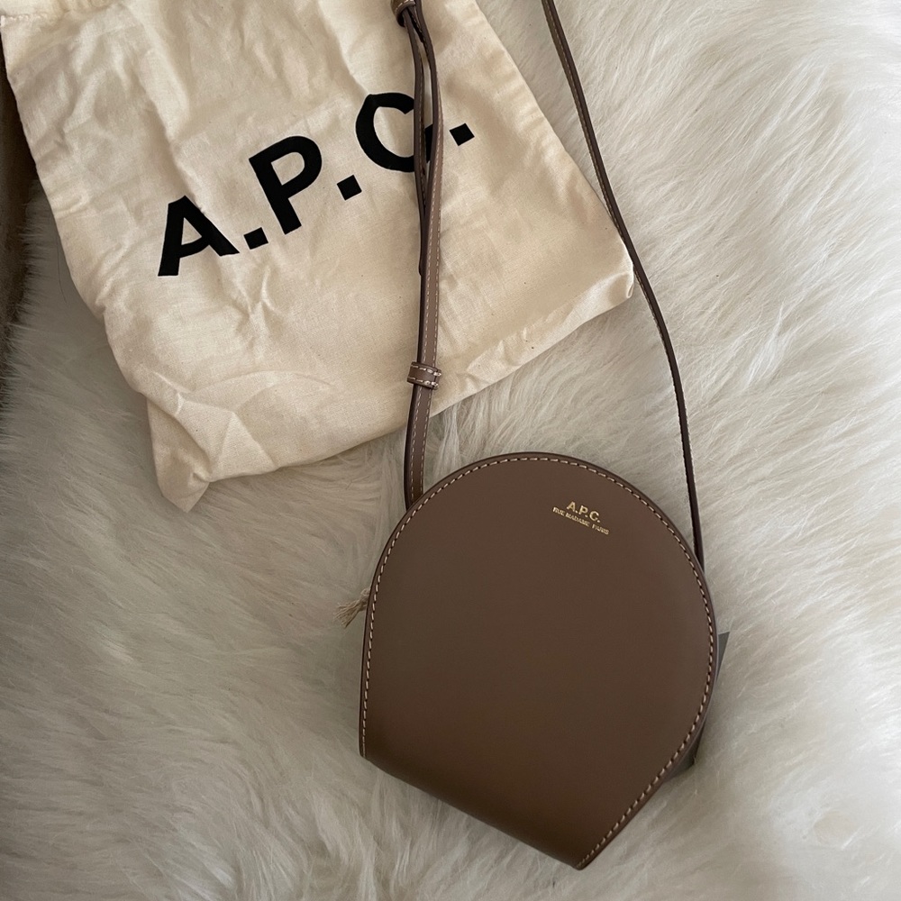 NWT Women's Brown Sac Myla Small